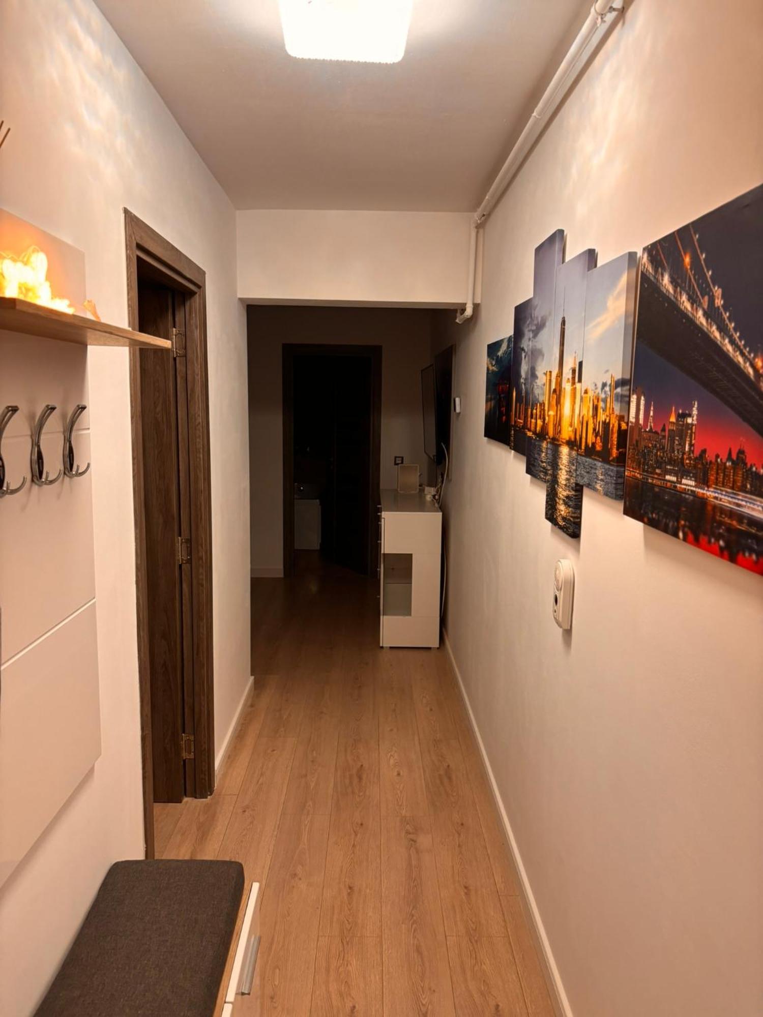Dream - Large Apartament With Freeparking In A Quietarea Just 10 Minutes Away From City Center Бистриця Екстер'єр фото